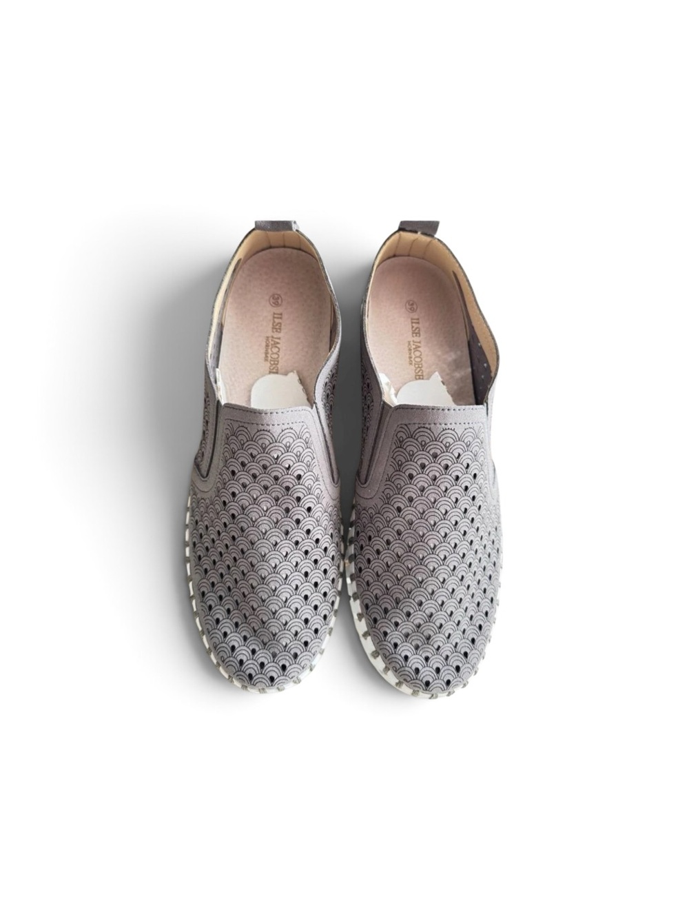 IIse Jacobsen Tulip Slip-on Sneaker in Light Gray
